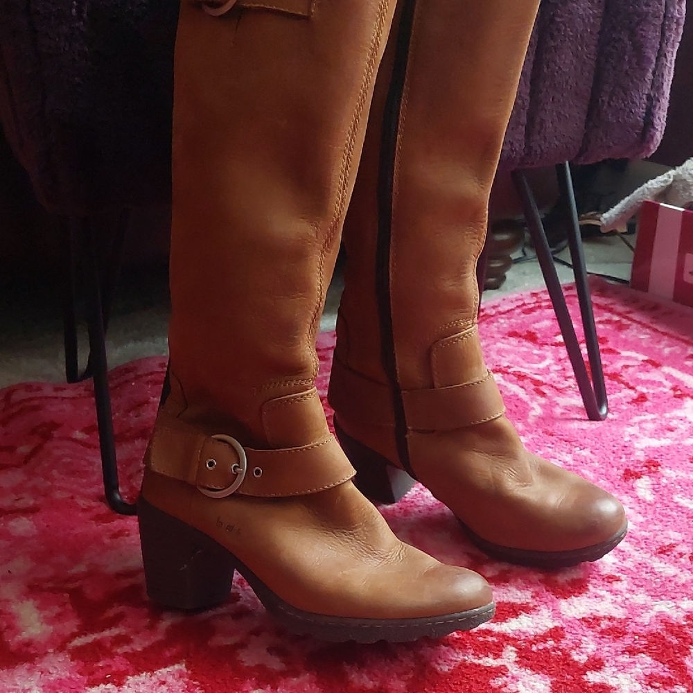 Women's Tan Leather Knee-High Boots